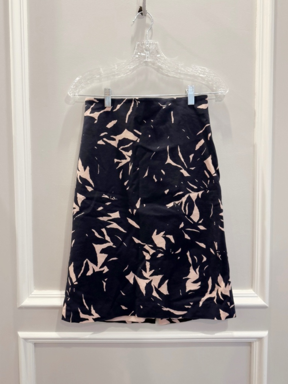 Ann Taylor Navy & Blush Pink Abstract Floral Pencil Skirt Size 4